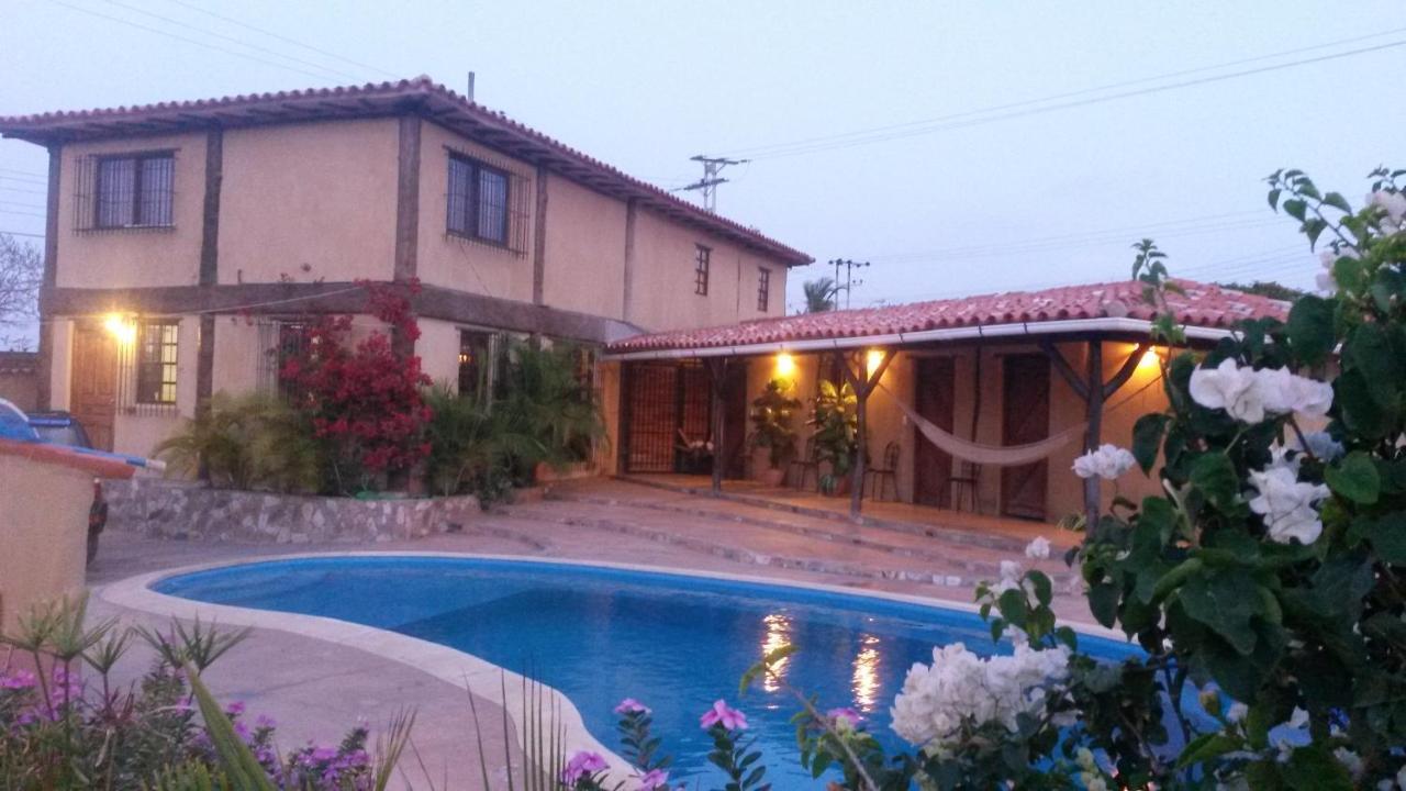 Quinta La Encantada Hotel La Mira ภายนอก รูปภาพ